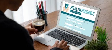 Kolay form doldurma için sağlık sigortası web sitesi mod kayıt sistemi