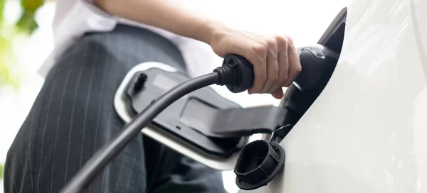 Focus Charger Plug Electric Car Public Charging Station Blur Progressive — Foto Stock