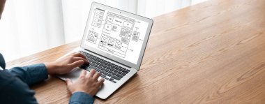 Web sitesi tasarım yazılımı çevrimiçi perakende ticaret ve e-ticaret için model şablonu sağlar