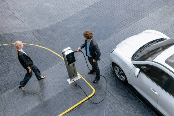 Aerial View Progressive Lifestyle Businesspeople Electric Car Connected Charging Station — Φωτογραφία Αρχείου
