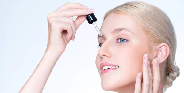 Closeup Personable Portrait Beautiful Woman Applying Essential Oil Bottle Skincare — Zdjęcie stockowe