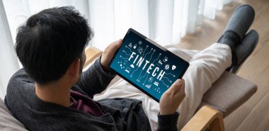 Pazarlama stratejisini analiz etmek için kullanılan Fintech finansal teknoloji yazılımı