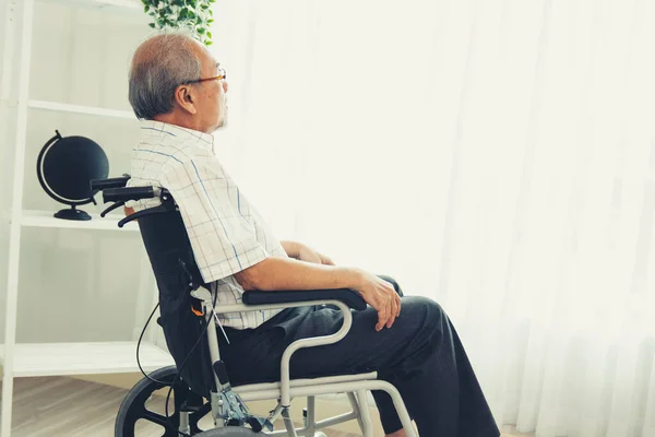 Portrait Elderly Man Wheelchair Alone Himself Home Contented His Lot — Foto de Stock