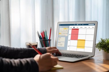 İnternet sitesindeki modish regrition için çevrimiçi aplikasyon rezervasyon takvimi