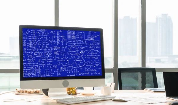 Bilgisayar Ekranında Bilim Eğitim Kavramını Gösteren Matematiksel Denklemler Modem Formülü — Stok fotoğraf