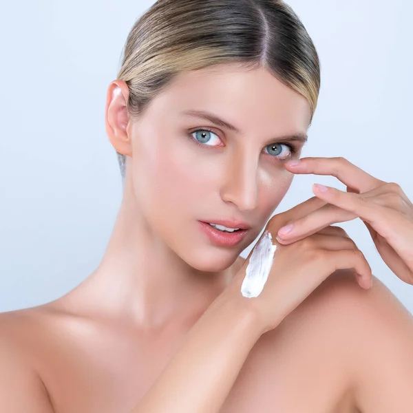 Alluring Beautiful Woman Applying Moisturizer Cream Her Hand Perfect Skincare — Stock Fotó