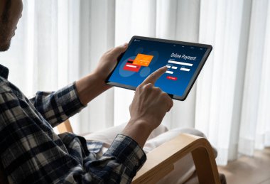 İnternet üzerinden modem para transferi için çevrimiçi ödeme platformu