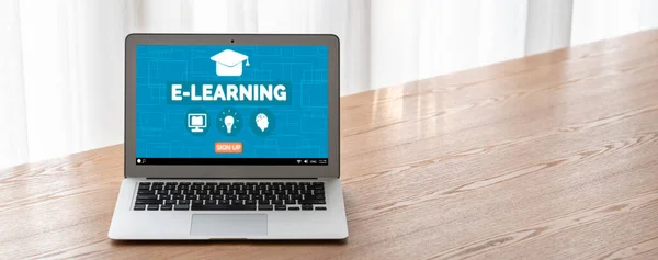 Learning Webbplats Med Modish Soffor För Student Att Studera Online — Stockfoto