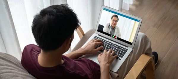 Orvos Video Hívás Online Modish Telemedicine Szoftver Alkalmazás Virtuális Találkozó — Stock Fotó