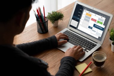 İnternet sitesindeki modish regrition için çevrimiçi aplikasyon rezervasyon takvimi