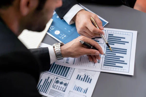 Closeup Busy Analyst Team Discussing Financial Data Digital Dashboard Analyzing — Stock Photo, Image