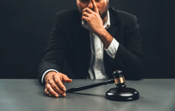 Focus Gavel Blur Lawyer Sitting His Desk Worried Exhausted Expression — Stock Photo, Image