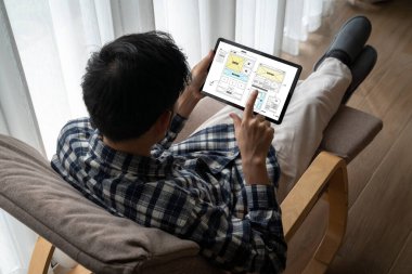 Web sitesi tasarım yazılımı çevrimiçi perakende ticaret ve e-ticaret için model şablonu sağlar