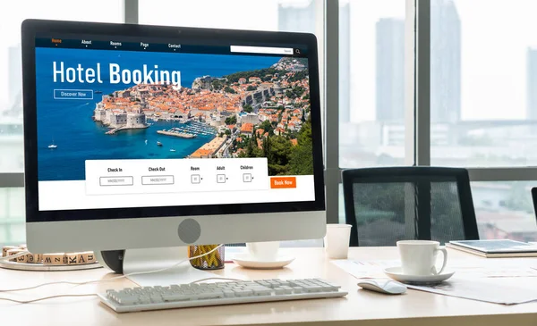Online Hotel Accommodation Booking Website Provide Modish Reservation System Travel — Stock Photo, Image