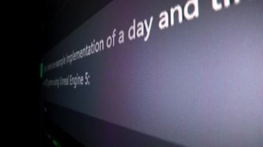 LED ekranında gerçek zamanlı yapay zeka ile hareket eden kodlama hareketinin makro çekimini kapat, yazılım geliştirme için gelişmiş yapay zeka bilgisini optimizasyon, hata ayıklama ve kodlama ile göster.