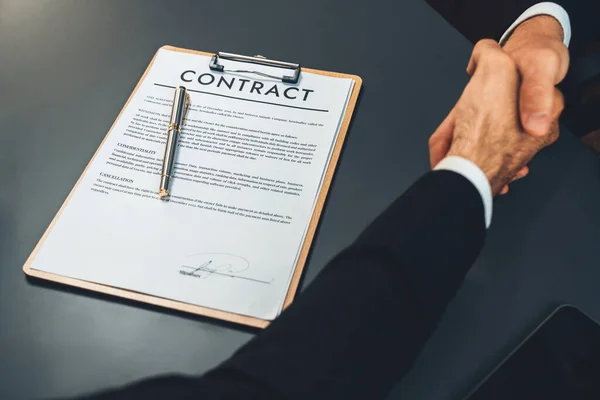 Focus Business Contract Paper Blur Background Handshake Successfully Close Business — Stock Photo, Image