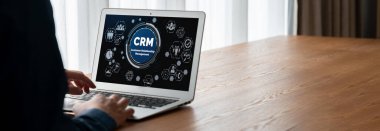 CRM işletme ve işletme için modern bilgisayarda müşteri ilişkileri yönetim sistemi