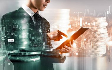 Businessman analyst working with digital finance business data graph showing technology of investment strategy for perceptive financial business decision. Digital economic analysis technology concept.