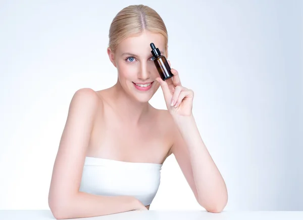 Personable Portrait Beautiful Woman Applying Essential Oil Bottle Skincare Product — Fotografia de Stock