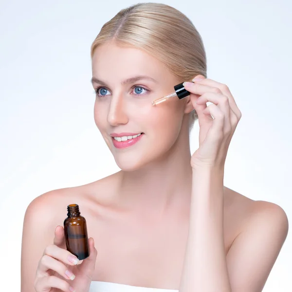 Closeup Personable Portrait Beautiful Woman Applying Essential Oil Bottle Skincare — Stock Photo, Image