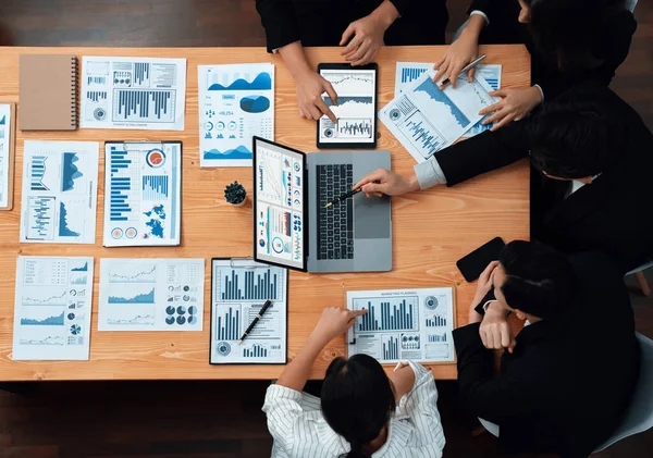 Top View Business Team Financial Data Analysis Meeting Business Intelligence — Stok fotoğraf