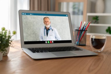 Hasta ile sanal görüşme için mod teletıp yazılım uygulaması tarafından çevrimiçi doktor görüntüsü çağrısı