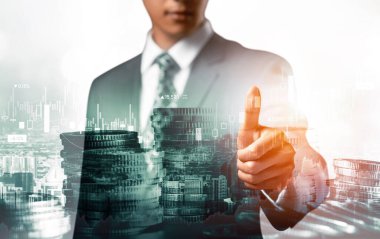 Businessman analyst working with digital finance business data graph showing technology of investment strategy for perceptive financial business decision. Digital economic analysis technology concept.