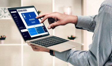 Şirket işleri için mod bilgisayar yazılımının müşteri deneyimi ve gözden geçirme analizi