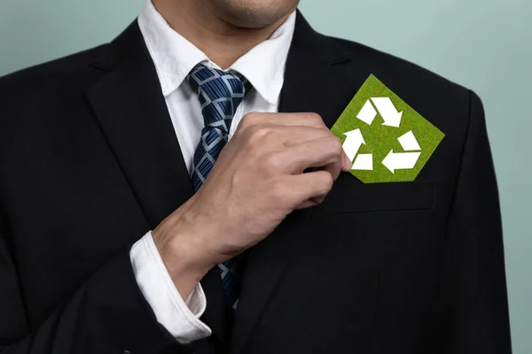 Firemní Podpora Udržitelné Zelené Podnikatelské Koncepce Podnikatelem Držící Recyklovat Symbol — Stock fotografie