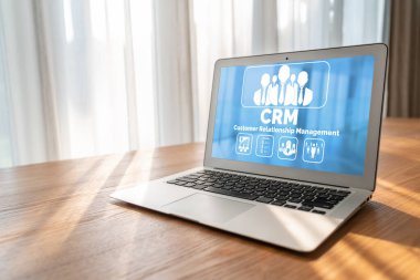 CRM işletme ve işletme için modern bilgisayarda müşteri ilişkileri yönetim sistemi