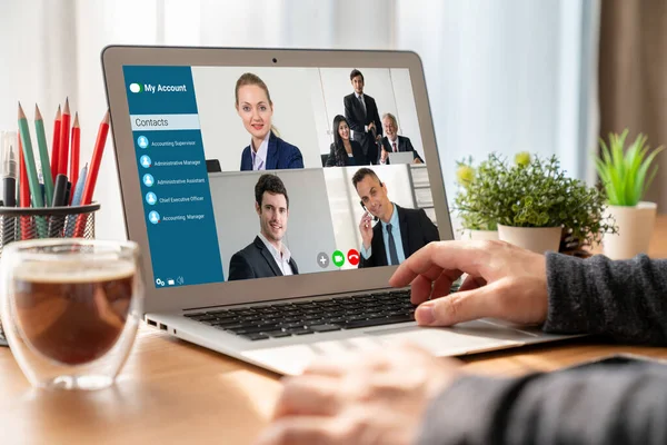 Geschäftsleute Auf Videokonferenz Für Ein Modernes Virtuelles Gruppentreffen Korrupter Büroangestellter — Stockfoto