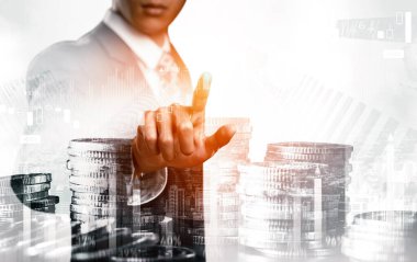 Businessman analyst working with digital finance business data graph showing technology of investment strategy for perceptive financial business decision. Digital economic analysis technology concept.