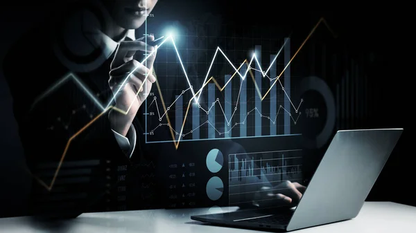 Businessman Analyst Working Digital Finance Business Data Graph Showing Technology — Fotografia de Stock