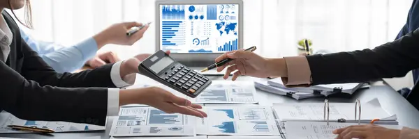 Business Intelligence Und Datenanalyse Konzept Analyst Team Arbeitet Finanzdaten Analyse — Stockfoto