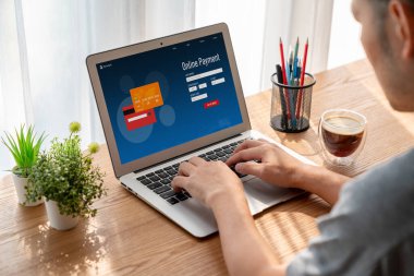 İnternet üzerinden modem para transferi için çevrimiçi ödeme platformu