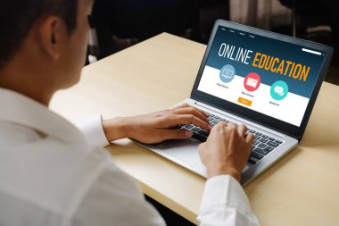 Öğrencilerin internet ağında çalışabilmeleri için mod yazılımlı e-öğrenme web sitesi