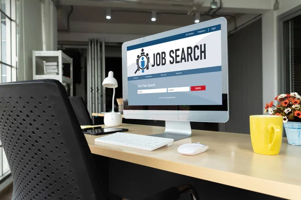 在时尚网站上进行在线求职 让员工在招聘网络上寻找工作机会 — 图库照片