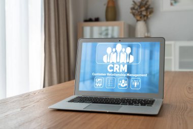 CRM işletme ve işletme için modern bilgisayarda müşteri ilişkileri yönetim sistemi