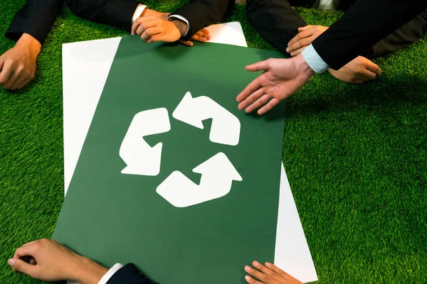 Recyklovat Ikonu Zasedacím Stole Kanceláři Podnikateli Kteří Plánují Ekologické Podnikatelské — Stock fotografie