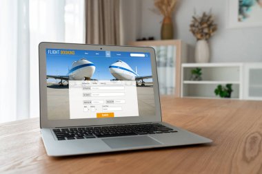 Online uçuş rezervasyon sitesi mod rezervasyon sistemi sağlar. Seyahat teknolojisi kavramı .