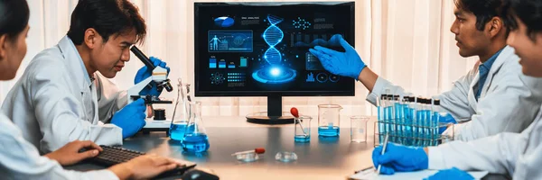 Toegewijde Wetenschapsgroep Die Werkt Aan Geavanceerde Biotechnologische Computersoftware Dna Gegevens — Stockfoto