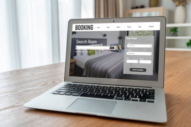 Çevrimiçi otel konaklama rezervasyon sitesi mod rezervasyon sistemi sağlar. Seyahat teknolojisi kavramı .