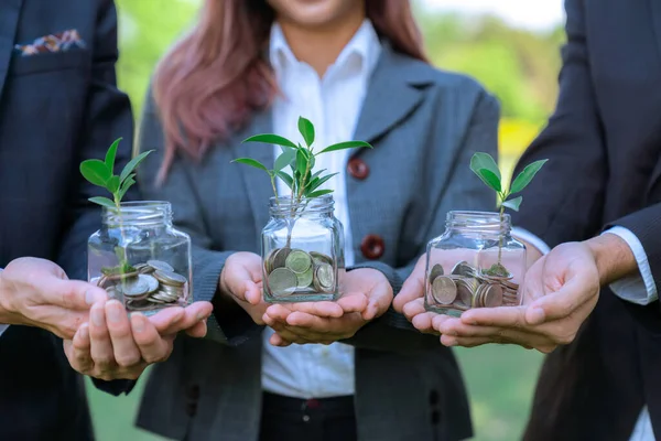 Concept Van Duurzame Geld Groei Investering Met Glazen Pot Gevuld — Stockfoto