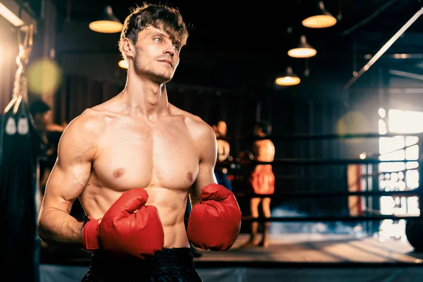 Boxkämpfer Hemdsloser Pose Kaukasischer Boxer Mit Rotem Handschuh Defensiver Wachhaltung — Stockfoto
