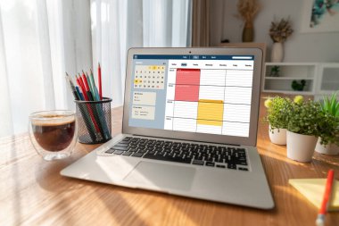 İnternet sitesindeki modish regrition için çevrimiçi aplikasyon rezervasyon takvimi