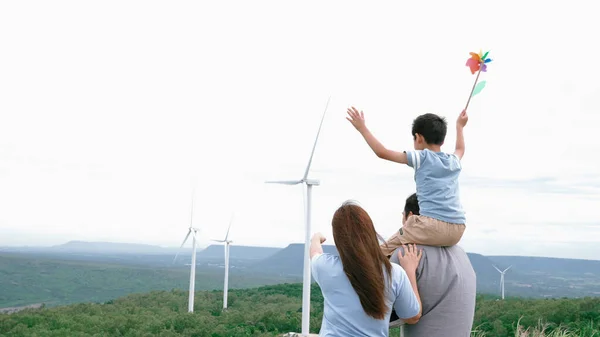 Concept Progressive Happy Family Enjoying Time Wind Turbine Farm Electric — Stock Photo, Image