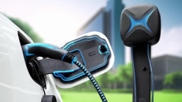 绿色城市公园生态清洁能源充电站的未来智能电动汽车充电器为电动汽车充电 使用替代能源的未来电动汽车 仔细阅读 — 图库视频影像