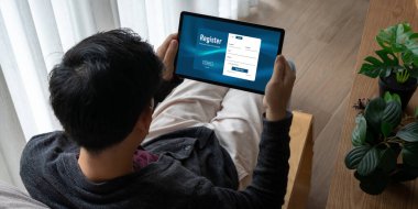 İnternet sitesinde mod form doldurmak için çevrimiçi kayıt formu