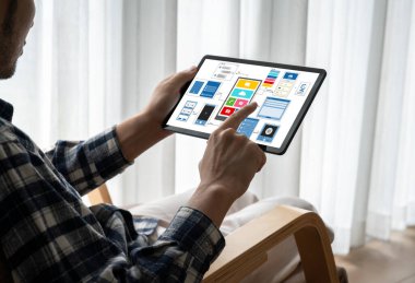Model mobil uygulama ve web sitesi için UX UI tasarım süreci. Profesyonel uygulama geliştiricisi için kablo grafiğinin yaratıcı prototipi .