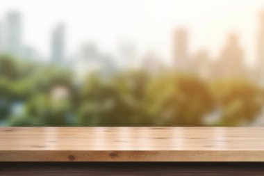 Boş odanın bulanık arkaplanlı boş tahta masa üstü. Coşkulu resim.